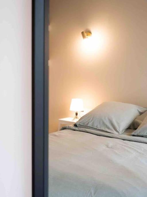 T2 47m2 Avec Terrasse - Proche Gare Appartement *